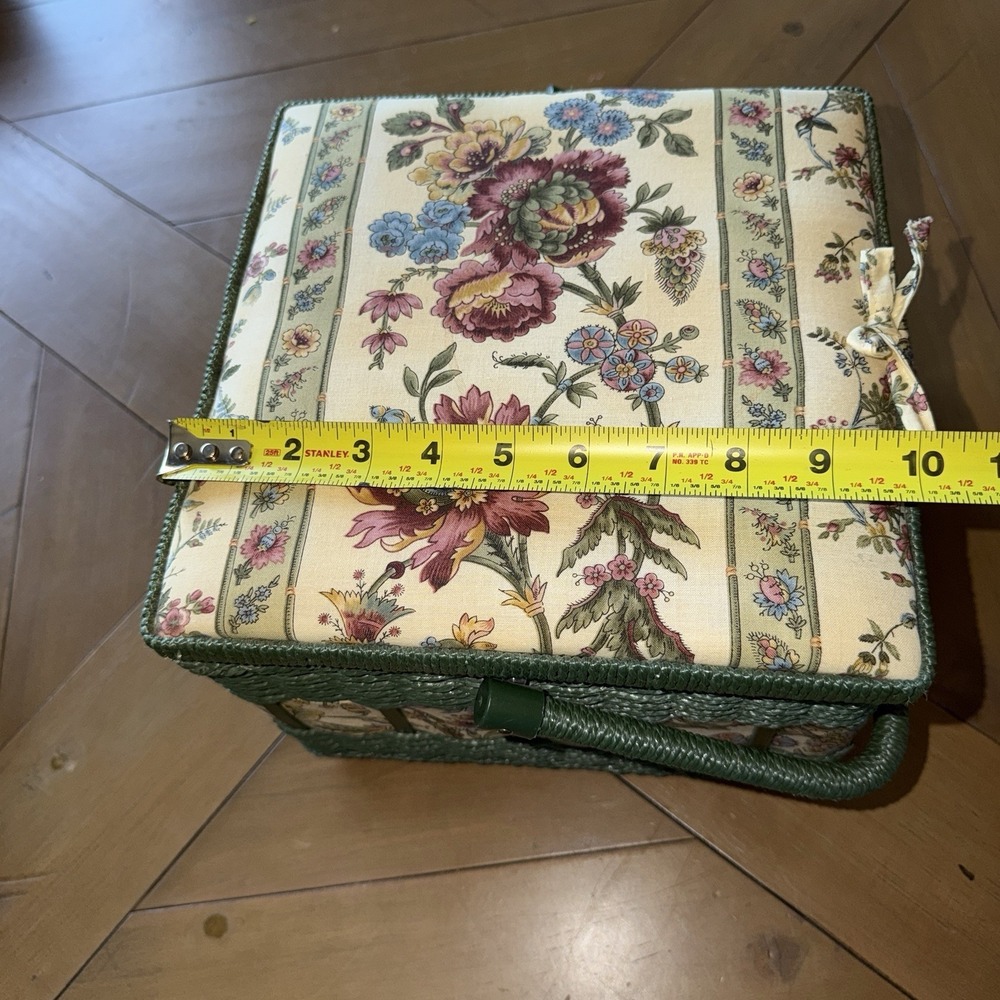 Vintage Craft Sewing Basket Box Tapestry Multicolor Floral Woven Wicker - Picture 10 of 11